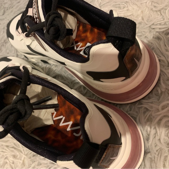 Brand new Nike Air Max 270 React cream and Tortoise Shell sneakers - Picture 6 of 9